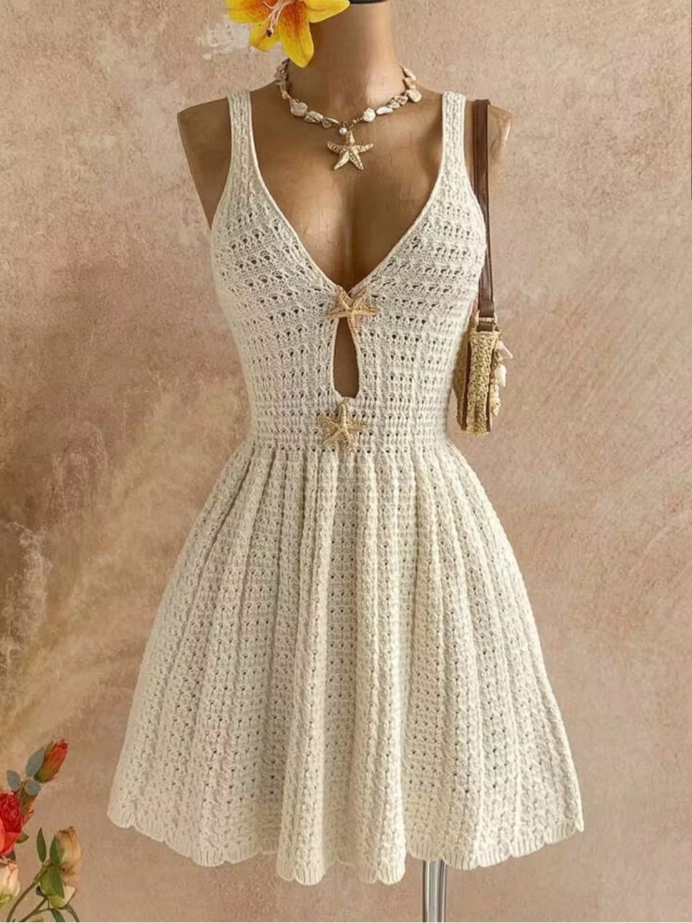 Soleia Women's Vacation Casual Sexy Starfish Decor Knit Dress size M